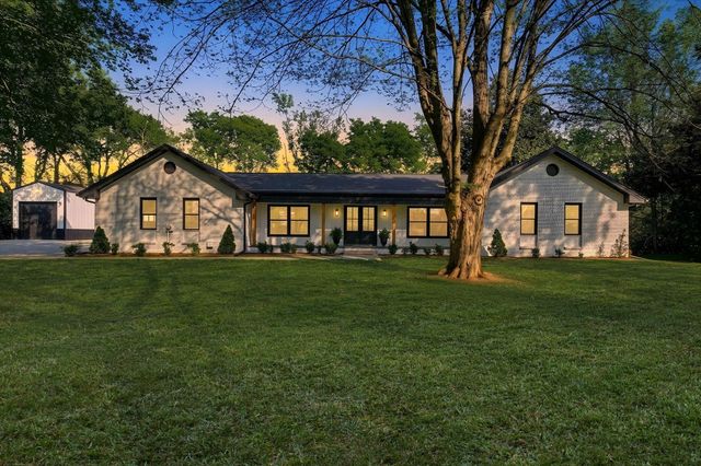 301 Rosebrook Dr, Gallatin, TN 37066