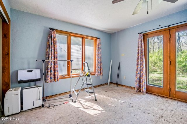 7703 Dorr Street, Toledo, OH 43617