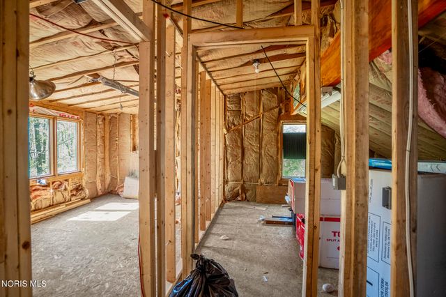 7703 Dorr Street, Toledo, OH 43617