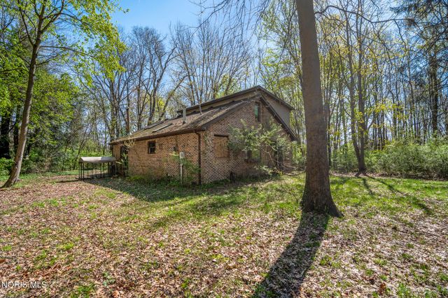 7703 Dorr Street, Toledo, OH 43617