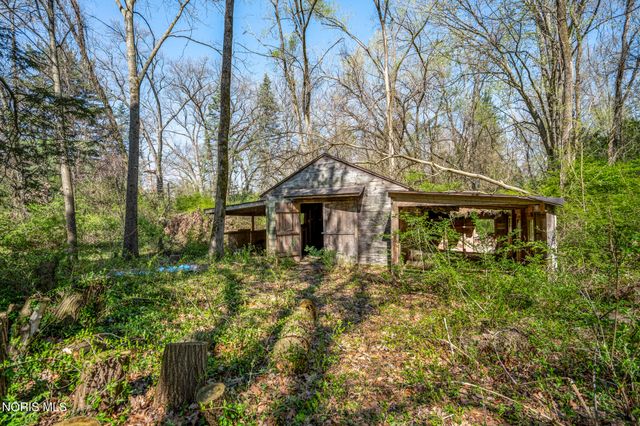 7703 Dorr Street, Toledo, OH 43617