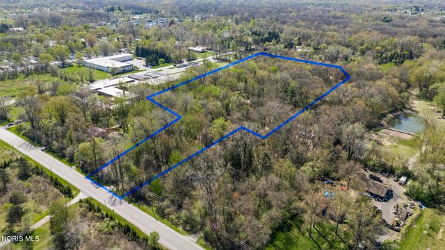 7703 Dorr Street, Toledo, OH 43617
