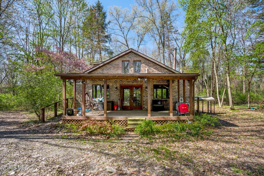 7703 Dorr Street, Toledo, OH 43617