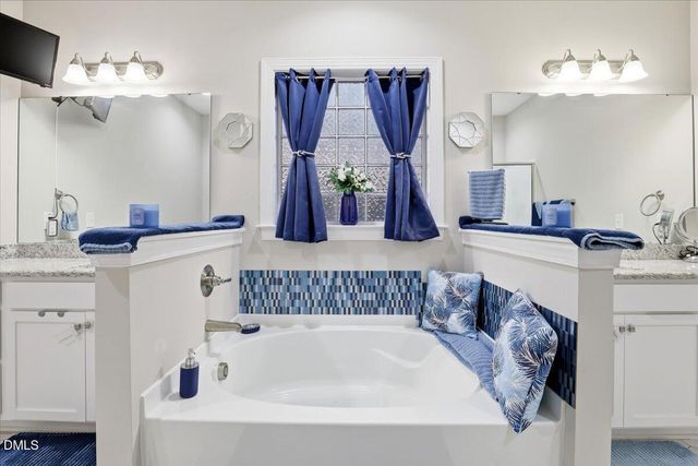 111 Oak Street, Selma, NC 27576