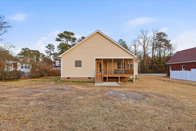 111 Oak Street, Selma, NC 27576