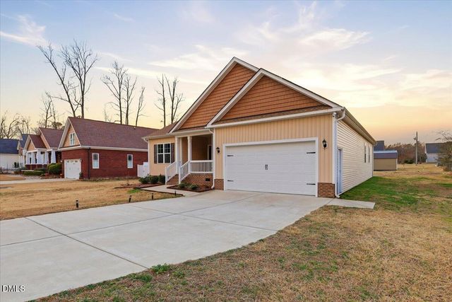 111 Oak Street, Selma, NC 27576