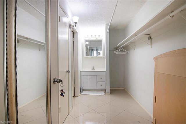 2366 E Mall DR 414, Fort Myers, FL 33901