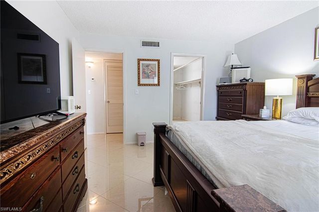 2366 E Mall DR 414, Fort Myers, FL 33901