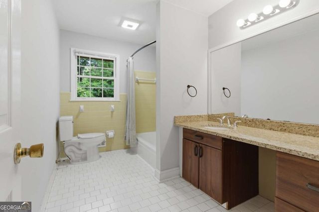 5657 Mountainbrooke Court, Stone Mountain, GA 30087