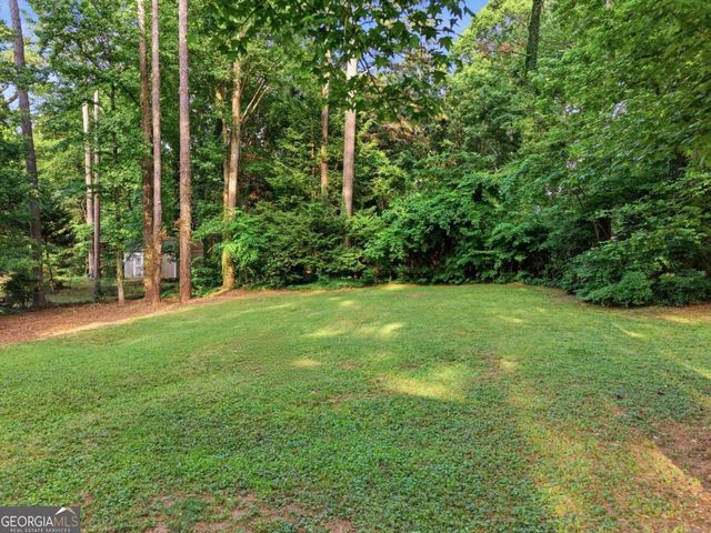 5657 Mountainbrooke Court, Stone Mountain, GA 30087
