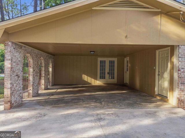 5657 Mountainbrooke Court, Stone Mountain, GA 30087