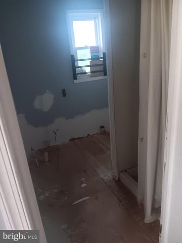 118 E WYOMING AVE, Philadelphia, PA 19120