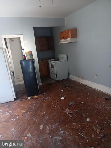 118 E WYOMING AVE, Philadelphia, PA 19120