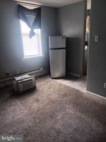 118 E WYOMING AVE, Philadelphia, PA 19120