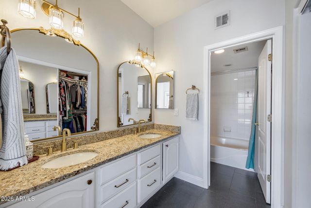 1747 E NORTHERN Avenue 117, Phoenix, AZ 85020