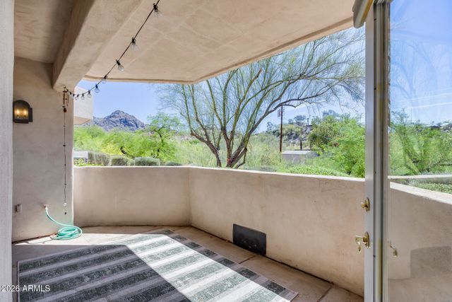 1747 E NORTHERN Avenue 117, Phoenix, AZ 85020