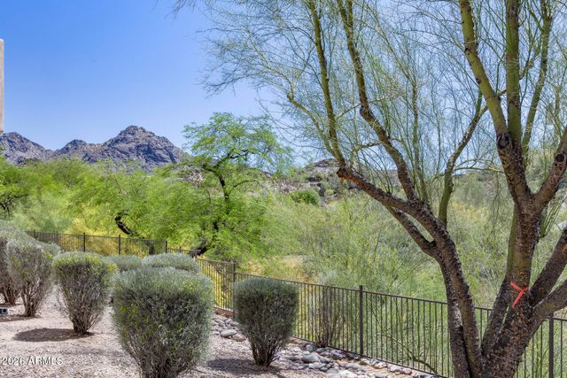 1747 E NORTHERN Avenue 117, Phoenix, AZ 85020
