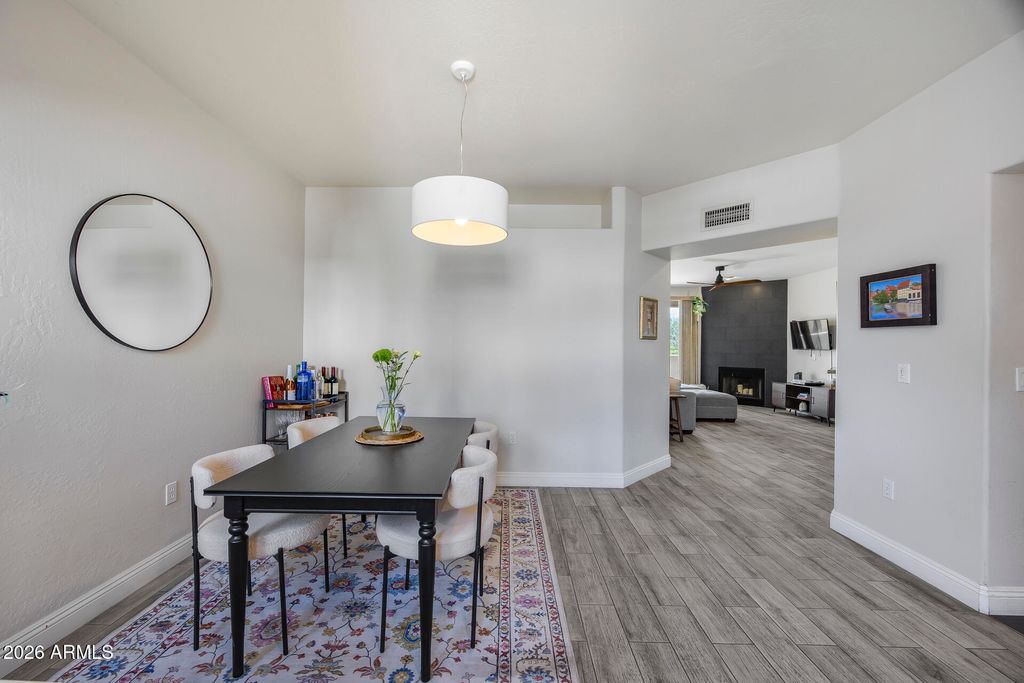 1747 E NORTHERN Avenue 117, Phoenix, AZ 85020 — photo 5