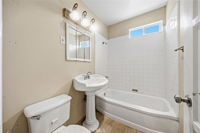 1118 Roswell, Long Beach, CA 90804