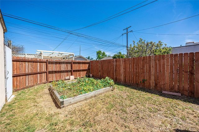 1118 Roswell, Long Beach, CA 90804