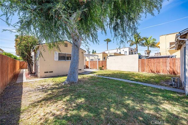 1118 Roswell, Long Beach, CA 90804