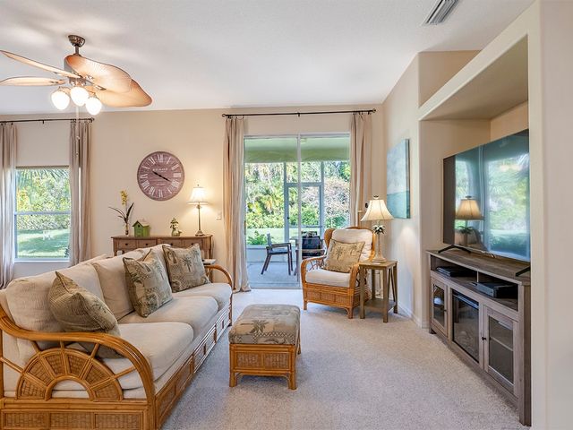 3648 2nd Street SW, Vero Beach, FL 32968