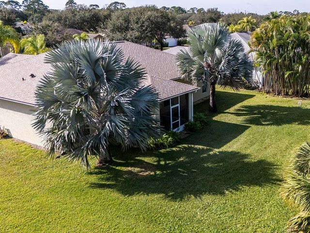 3648 2nd Street SW, Vero Beach, FL 32968