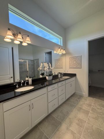 10231 SW Latium Way, Port St Lucie, FL 34987