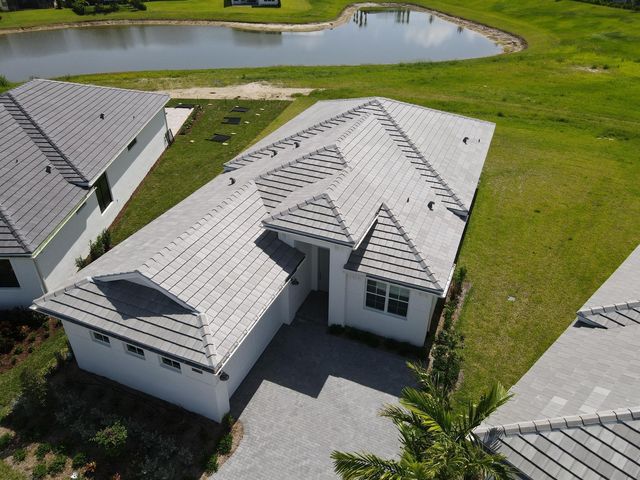 10231 SW Latium Way, Port St Lucie, FL 34987