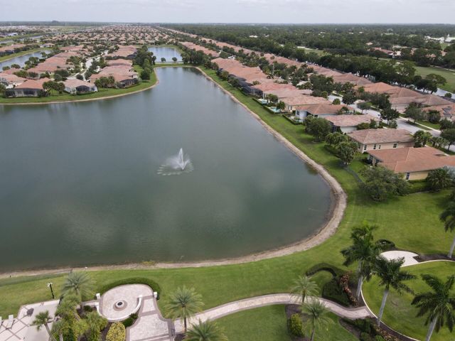 10231 SW Latium Way, Port St Lucie, FL 34987