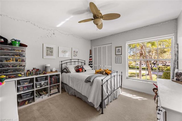 5633 Turtle Bay DR # 32, Naples, FL 34108