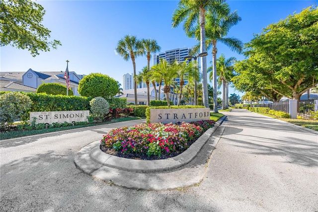 5633 Turtle Bay DR # 32, Naples, FL 34108