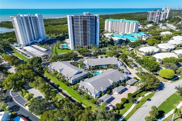 5633 Turtle Bay DR # 32, Naples, FL 34108