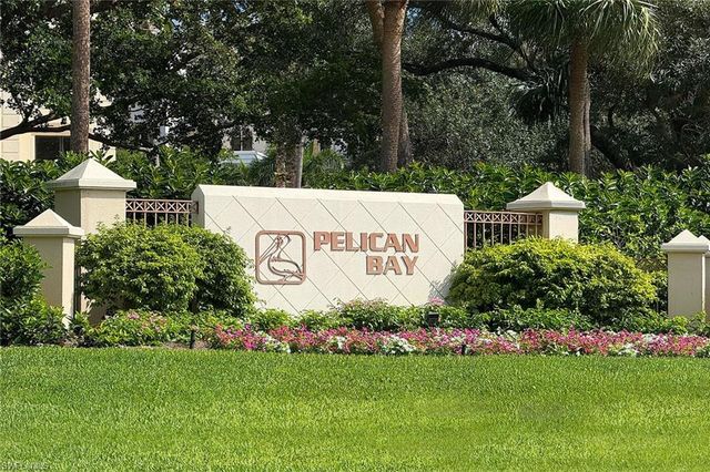 5633 Turtle Bay DR # 32, Naples, FL 34108