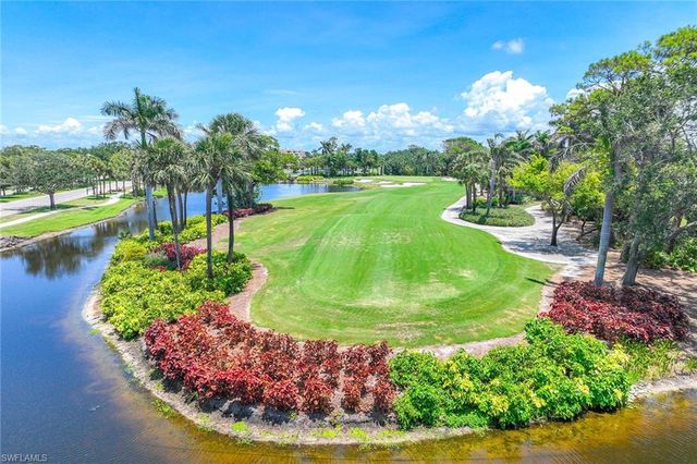 5633 Turtle Bay DR # 32, Naples, FL 34108
