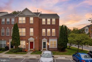 13135 PARK CRESCENT CIR #1, Herndon, VA 20171