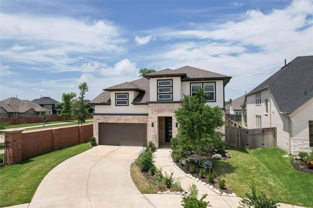 1303 Willow Walk Drive, Sienna Plantation, TX 77459