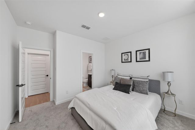 1303 Willow Walk Drive, Sienna Plantation, TX 77459