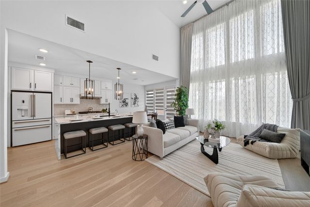 1303 Willow Walk Drive, Sienna Plantation, TX 77459