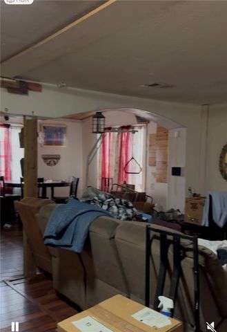 762 County Road 122, Alice, TX 78332