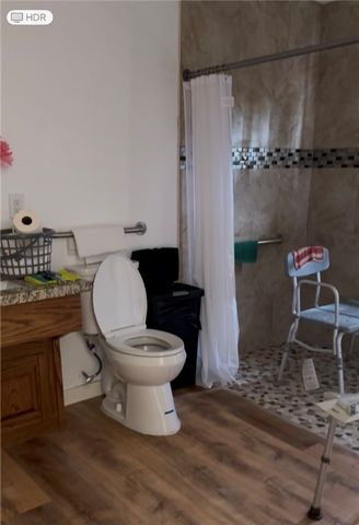 762 County Road 122, Alice, TX 78332