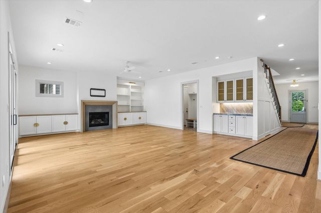 704 Teetshorn Street, Houston, TX 77009