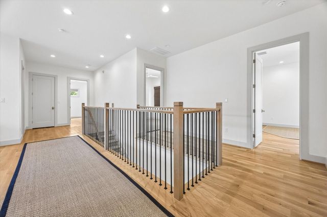 704 Teetshorn Street, Houston, TX 77009