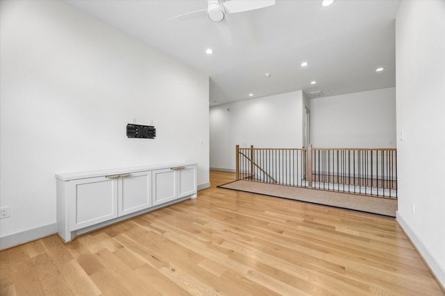 704 Teetshorn Street, Houston, TX 77009