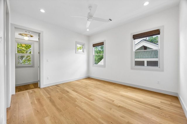 704 Teetshorn Street, Houston, TX 77009