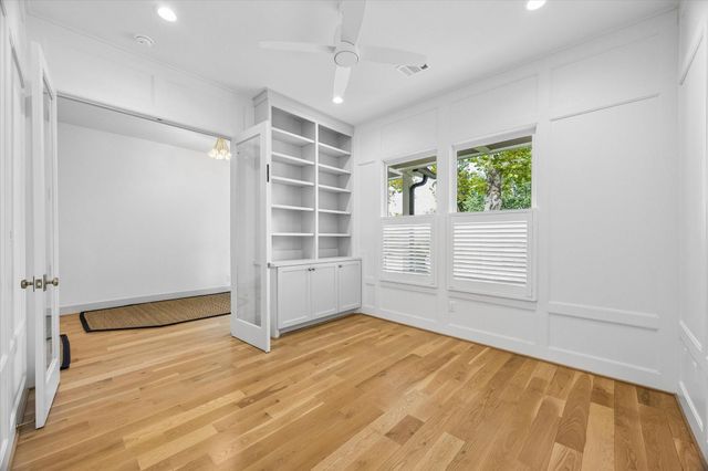 704 Teetshorn Street, Houston, TX 77009