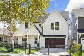 704 Teetshorn Street, Houston, TX 77009