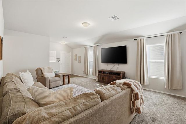 11701 Casey Drive, Yukon, OK 73099