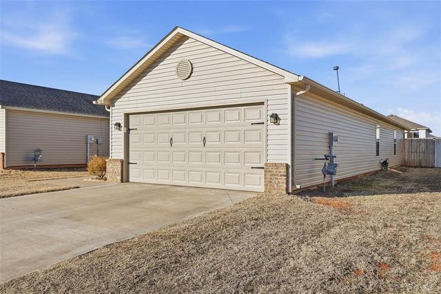 11701 Casey Drive, Yukon, OK 73099