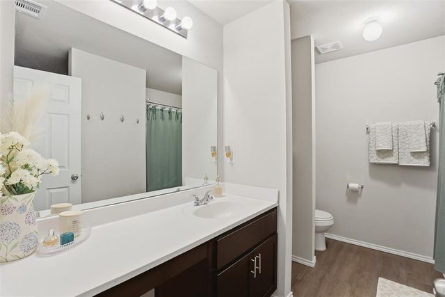 11701 Casey Drive, Yukon, OK 73099